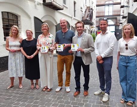 Van links naar rechts: Els van Doesburg, Caroline Genez, Marie Juliette Marinus, Bruno Forment, Ruben Boon, Bert De Wit en Liesa Deville