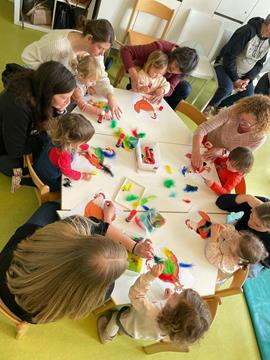 foto: Speelbabbel aan tafel
